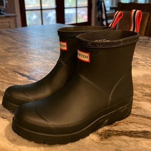 Hunter rain boots size 6